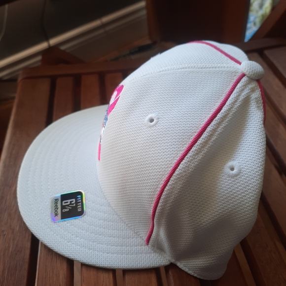 NFL Reebok Brest Cancer Awearness Hat - Picture 2 of 6